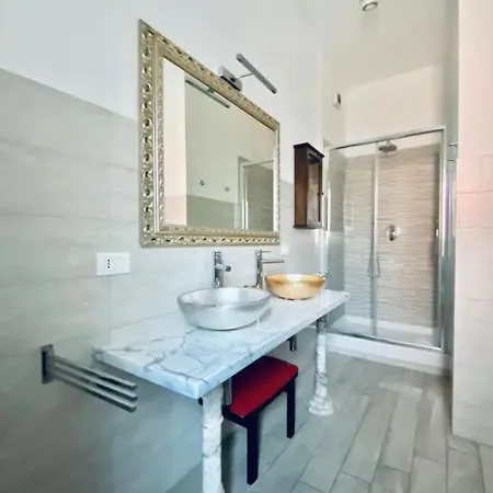 Vatican Historic Center -luxury Flat With Garden And Private Parking * Rome
