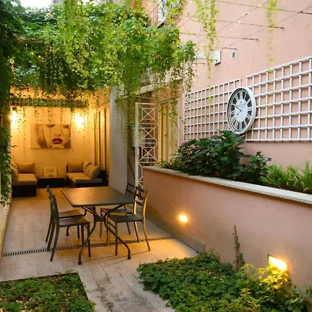شقة Vatican Historic Center -luxury Flat With Garden And Private Parking روما