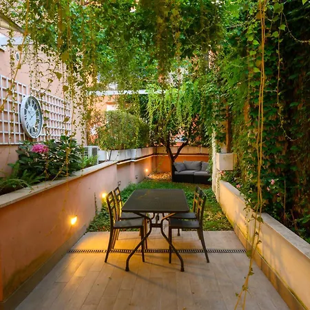 شقة Vatican Historic Center -luxury Flat With Garden And Private Parking